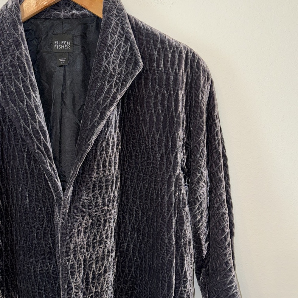 EILEEN FISHER Velvet Quilted Lattice Jacket Silk Blend Like New! Size XS - Picture 3 of 8